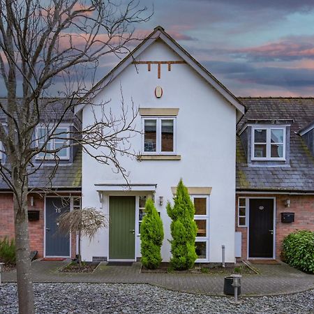 14 Castlegate, Tutbury Villa Bagian luar foto